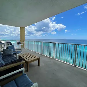 Tropic Winds 1701 Premium Corner Unit With 2 Parkings! Free Chairs Service! Apartment